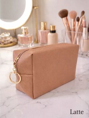 Vegan Leather Cosmetic Travel Bag - Unbranded